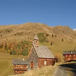 Residenz מלון דירות